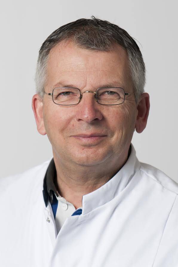  Dr. M.H.A. van Hooff